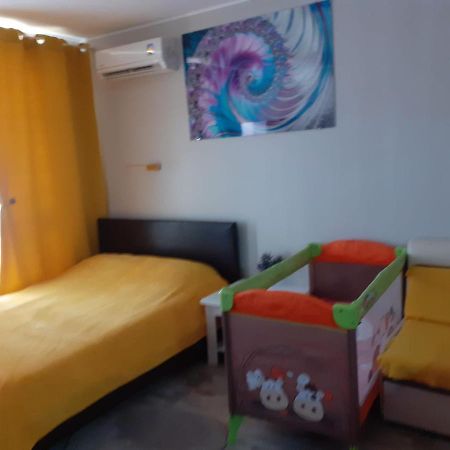 Parus-2-Studio Pomorie Exterior photo